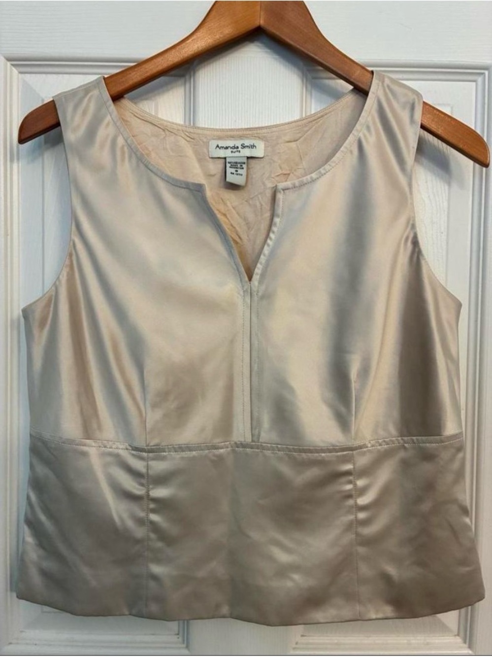 Amanda Smith Cream Sleeveless Shell Top